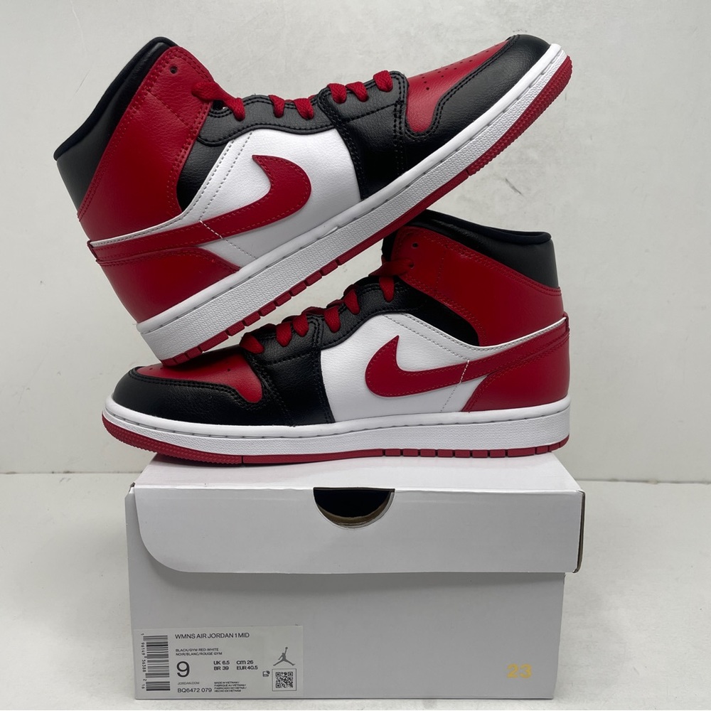 Nike Air Jordan 1 Retro Mid WMNS “Bred Toe” - Picture 3 of 4